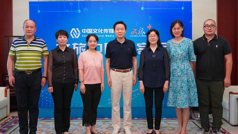短视频代运营：加盟与直营的差异化考量